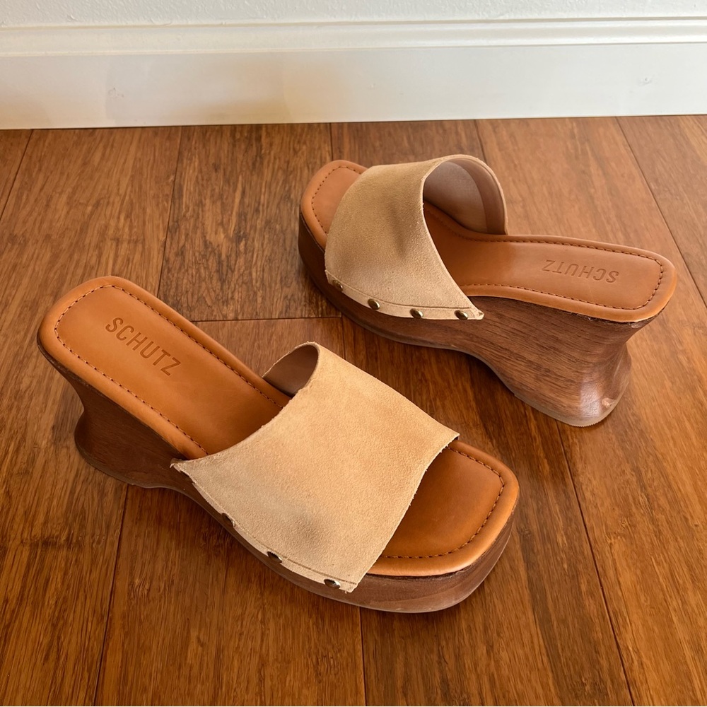 Schutz Lanneh Heeled Clogs Women's 8.5B Light Nude Suede A30